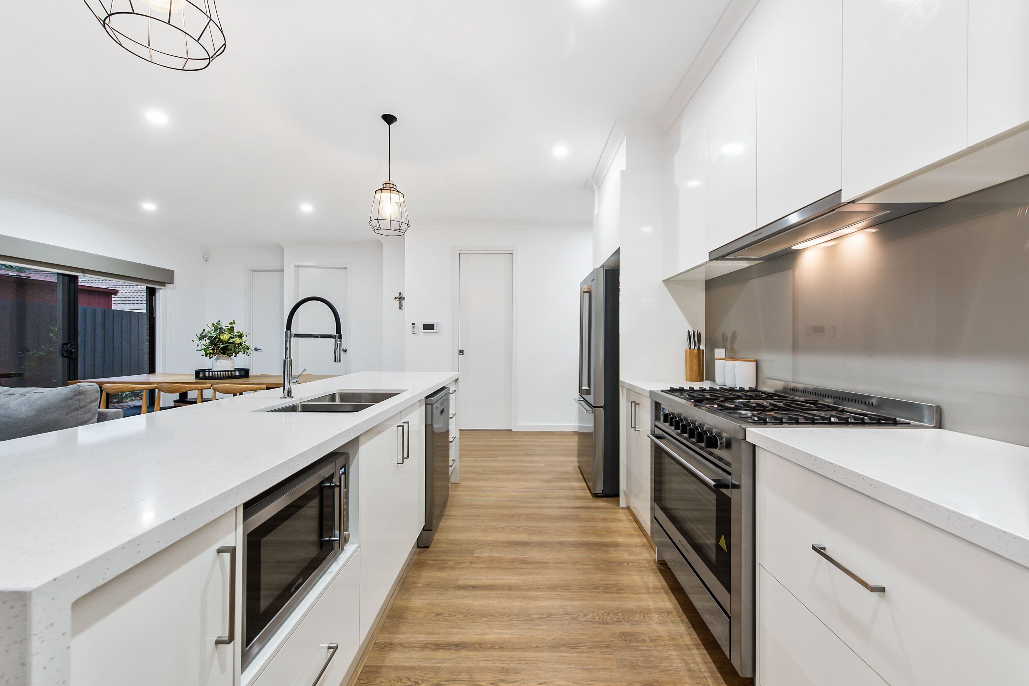 3 Henbury Way, Taylors Lakes VIC 3038, Taylors Lakes - Thumbnail 2