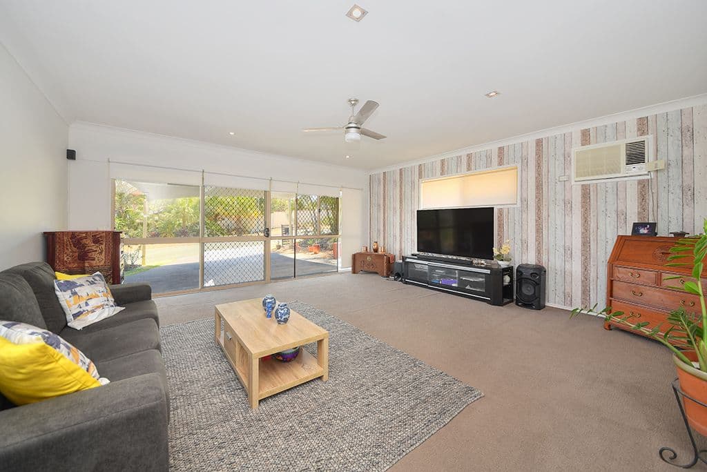 4 Pinehill Drive, Oxenford QLD 4210, Oxenford - Thumbnail 6
