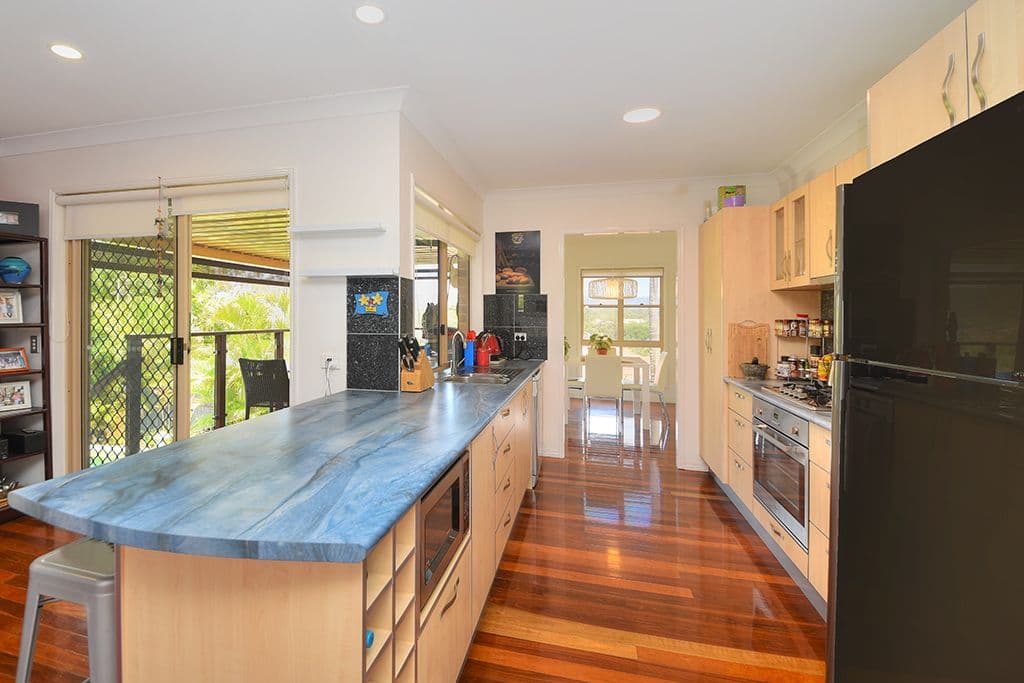 4 Pinehill Drive, Oxenford QLD 4210, Oxenford - Thumbnail 7