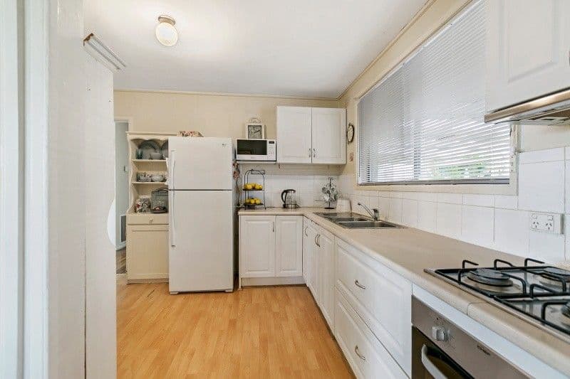 48 Ashleigh Avenue, Frankston VIC 3199, Frankston - Thumbnail 4