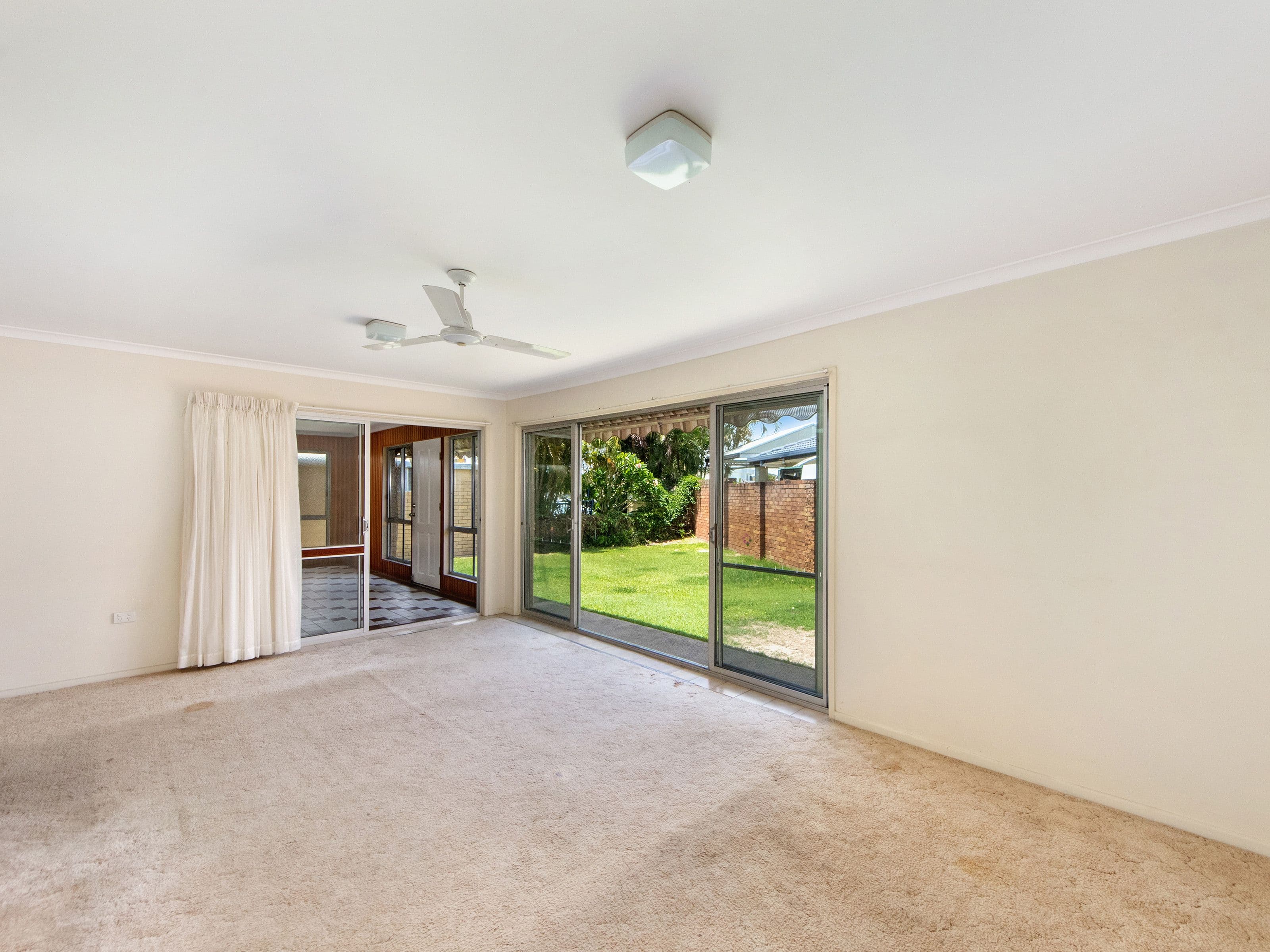 53 Stradbroke Street, Biggera Waters QLD 4216, Biggera Waters - Thumbnail 8