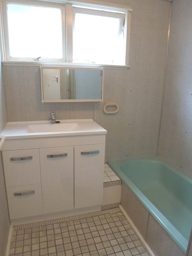 11 Kenton Street, CHAPEL HILL QLD 4069, Chapel Hill - Thumbnail 4