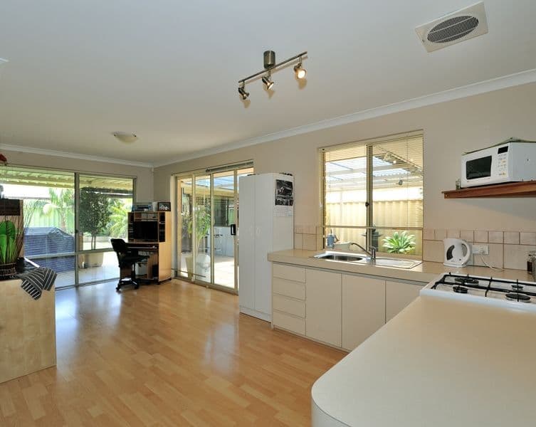 3 Orkney Mews, WAIKIKI WA 6169, Waikiki - Thumbnail 3