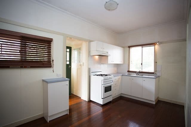 16 John Bright Street, MOOROOKA QLD 4105, Moorooka - Thumbnail 3