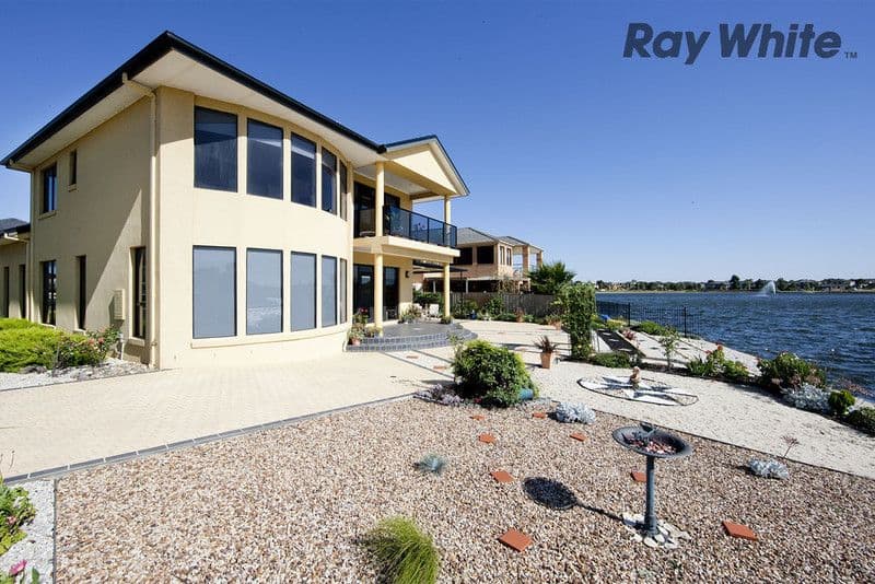 2 Beachcomber Place, POINT COOK VIC 3030, Point Cook - Image 1