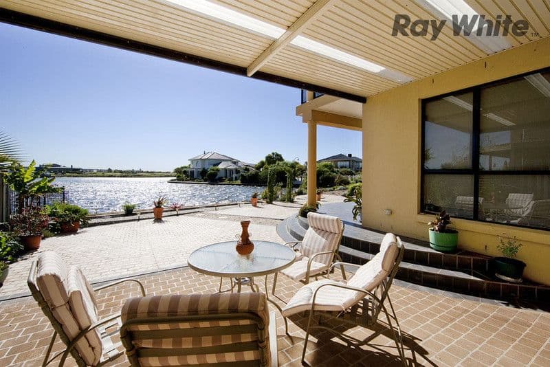2 Beachcomber Place, POINT COOK VIC 3030, Point Cook - Thumbnail 6
