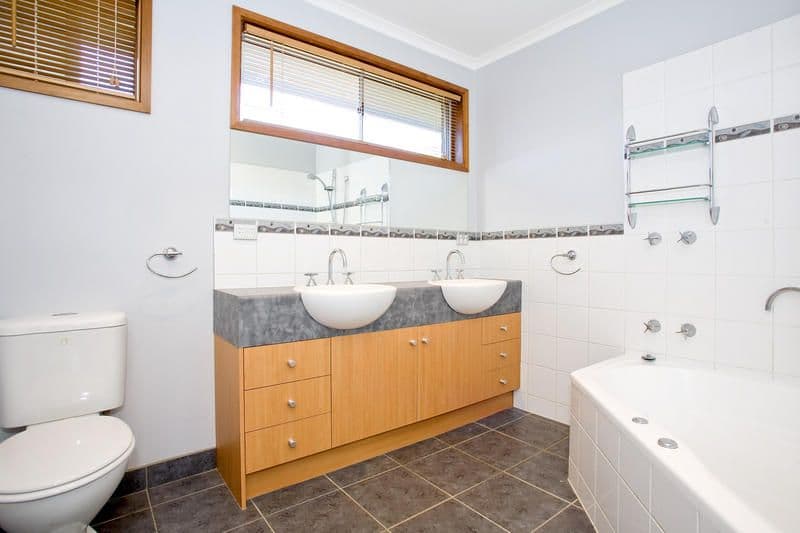 45 Chapel Street, WHITTINGTON VIC 3219, Whittington - Thumbnail 7