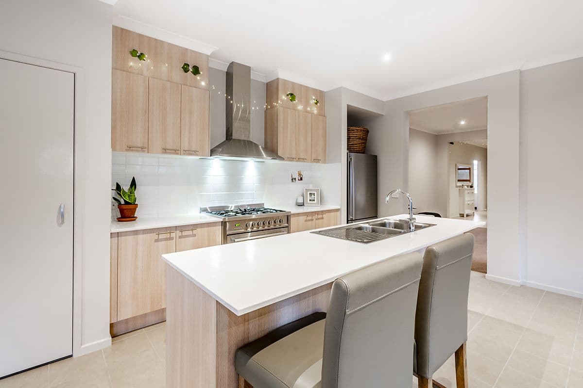 18 Anfield Road, Clyde North VIC 3978, Clyde North - Thumbnail 7