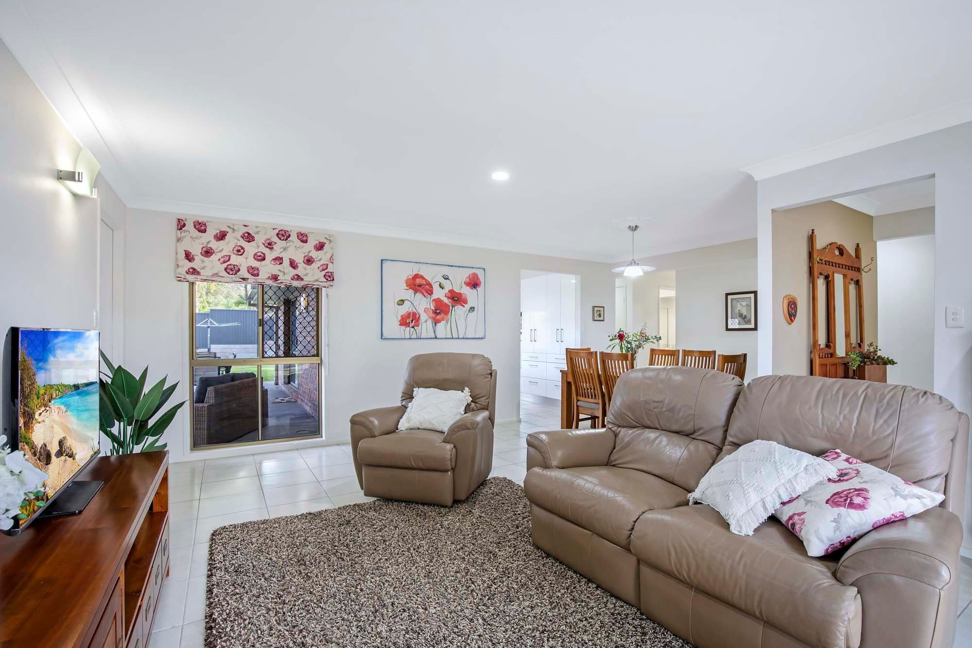 5 Eucalyptus Place, Albany Creek QLD 4035, Albany Creek - Thumbnail 4