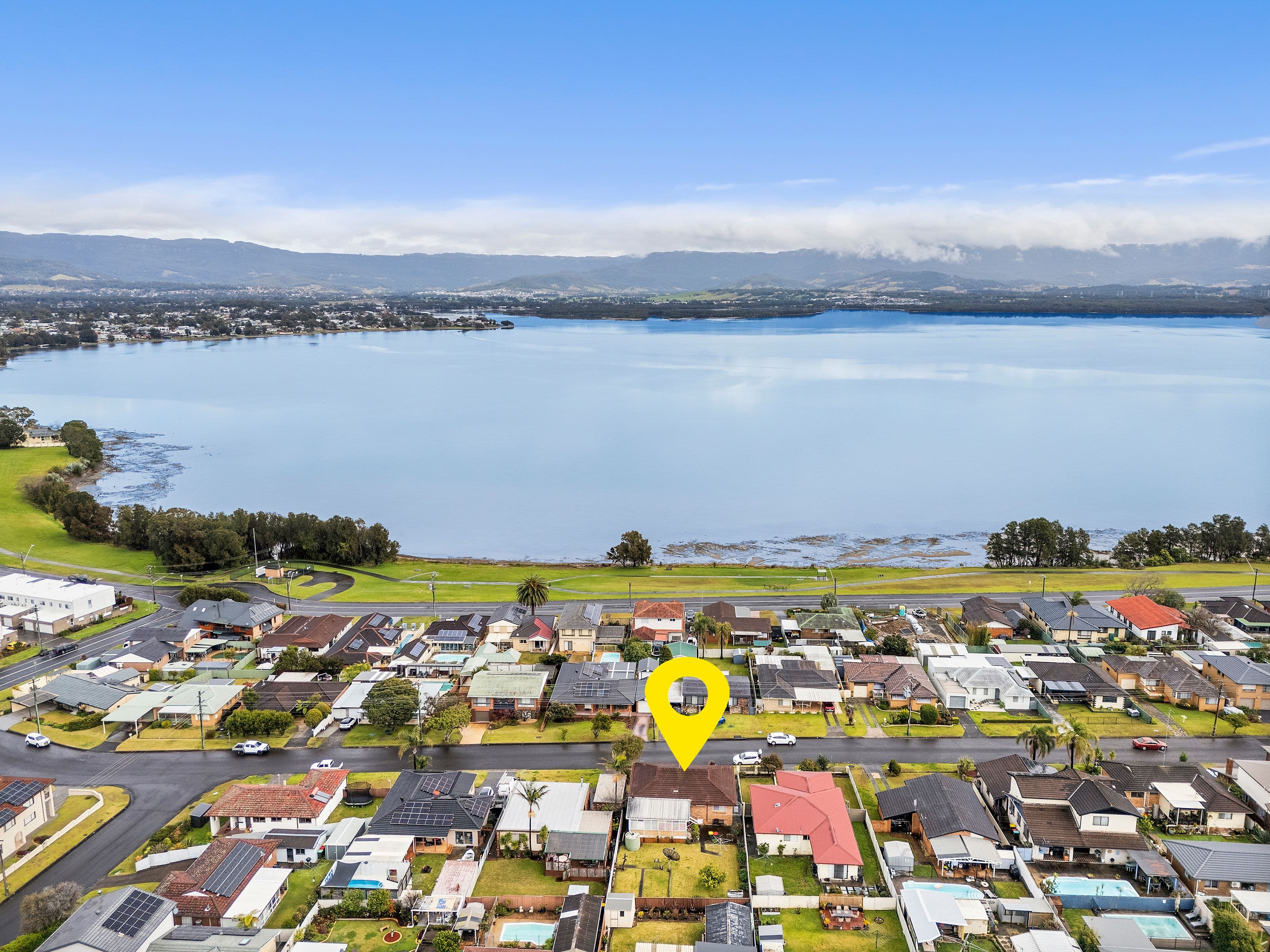 21 Lawrence Avenue, Mount Warrigal NSW 2528, Mount Warrigal - Thumbnail 2