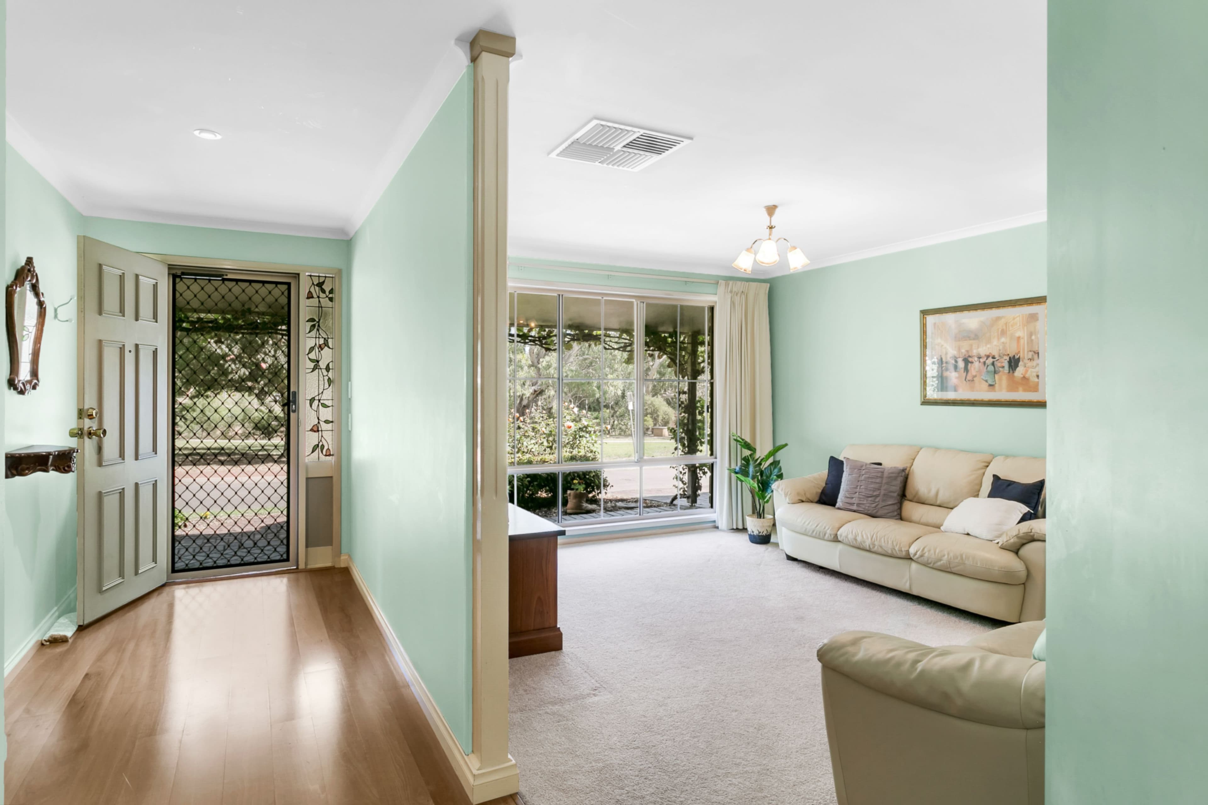 7 Stonebridge Drive, Aberfoyle Park SA 5159, Aberfoyle Park - Thumbnail 2