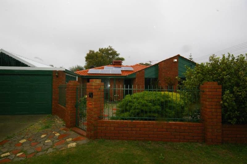 26 Le Grand Gardens, MARANGAROO WA 6064, Marangaroo - Image 1
