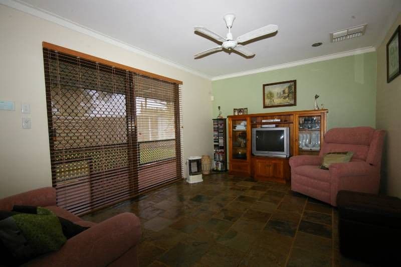 26 Le Grand Gardens, MARANGAROO WA 6064, Marangaroo - Thumbnail 2