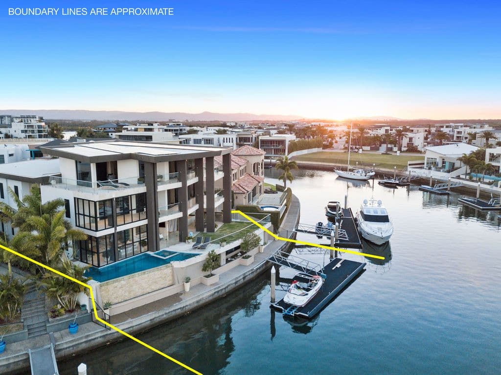 59 Royal Albert Crescent, Sovereign Islands QLD 4216, Sovereign Islands - Image 1