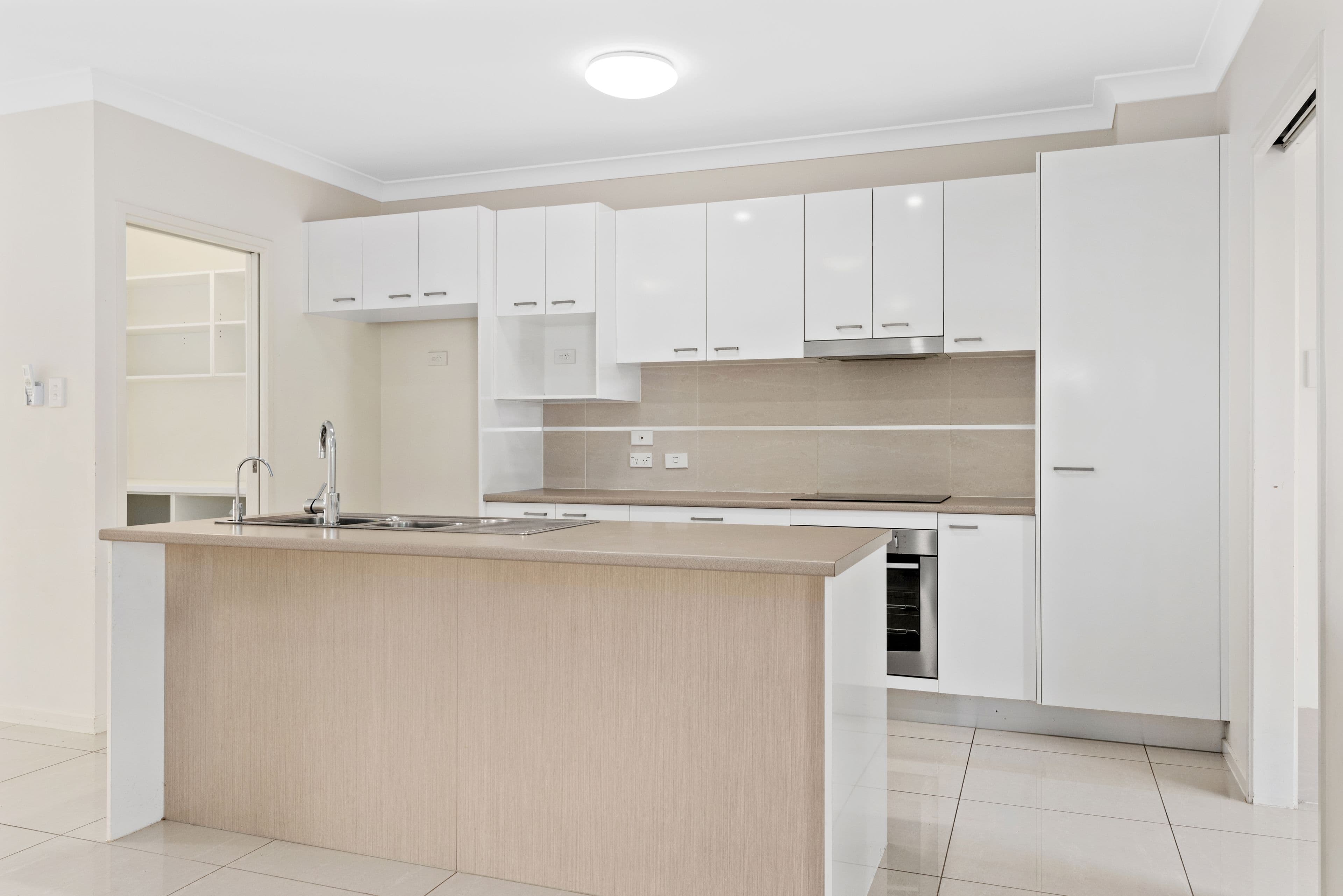 16B Southwalk Esplanade, Underwood QLD 4119, Underwood - Thumbnail 4