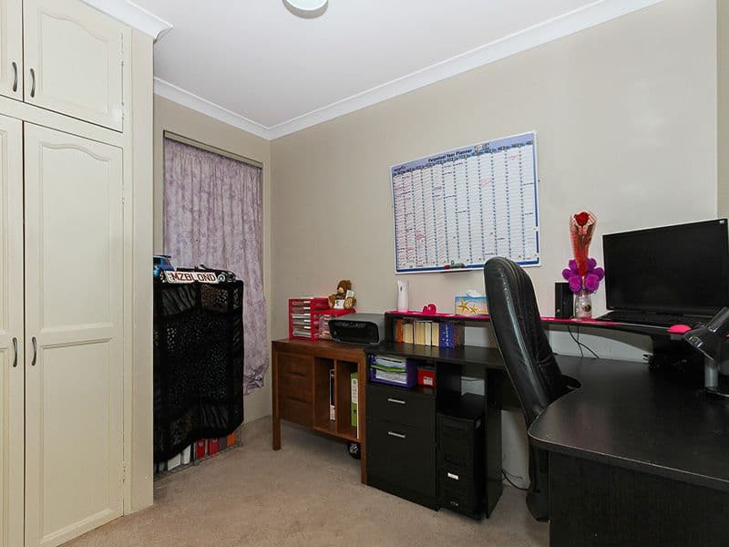 4 Navel Close, Seville Grove WA 6112, Seville Grove - Thumbnail 2