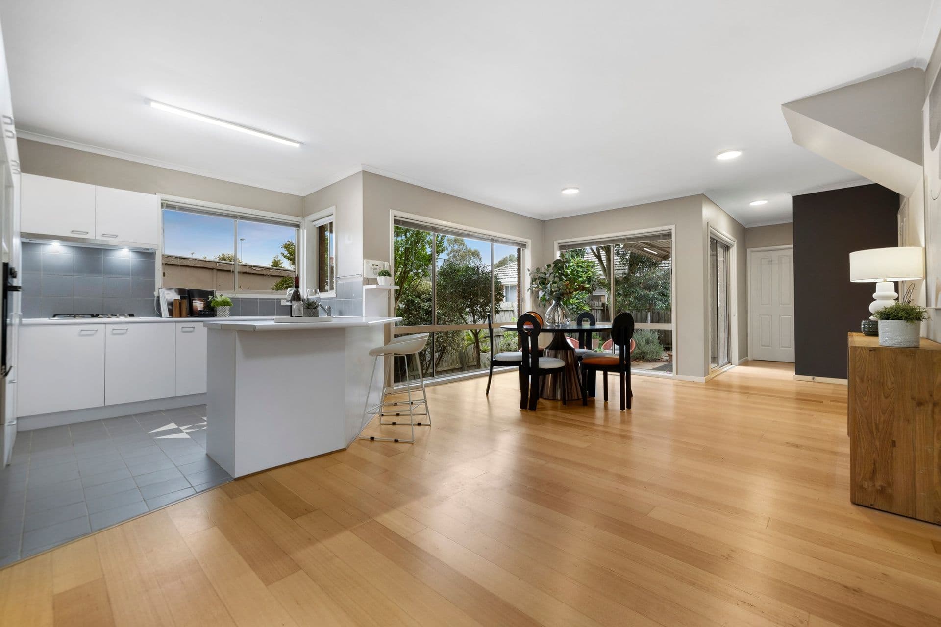 27 Glenwood Avenue, Glen Waverley VIC 3150, Glen Waverley - Thumbnail 6