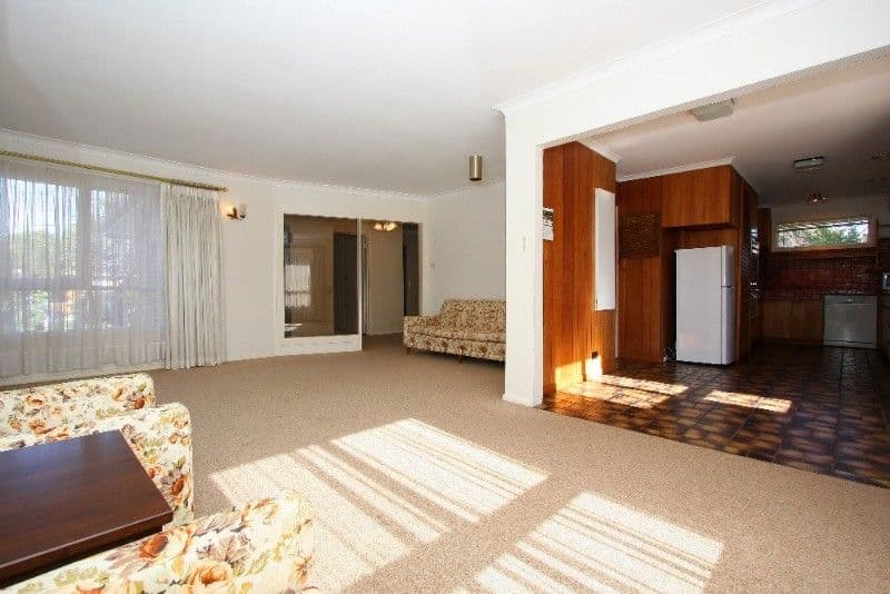 30 Bunker Avenue, KINGSBURY VIC 3083, Kingsbury - Thumbnail 2