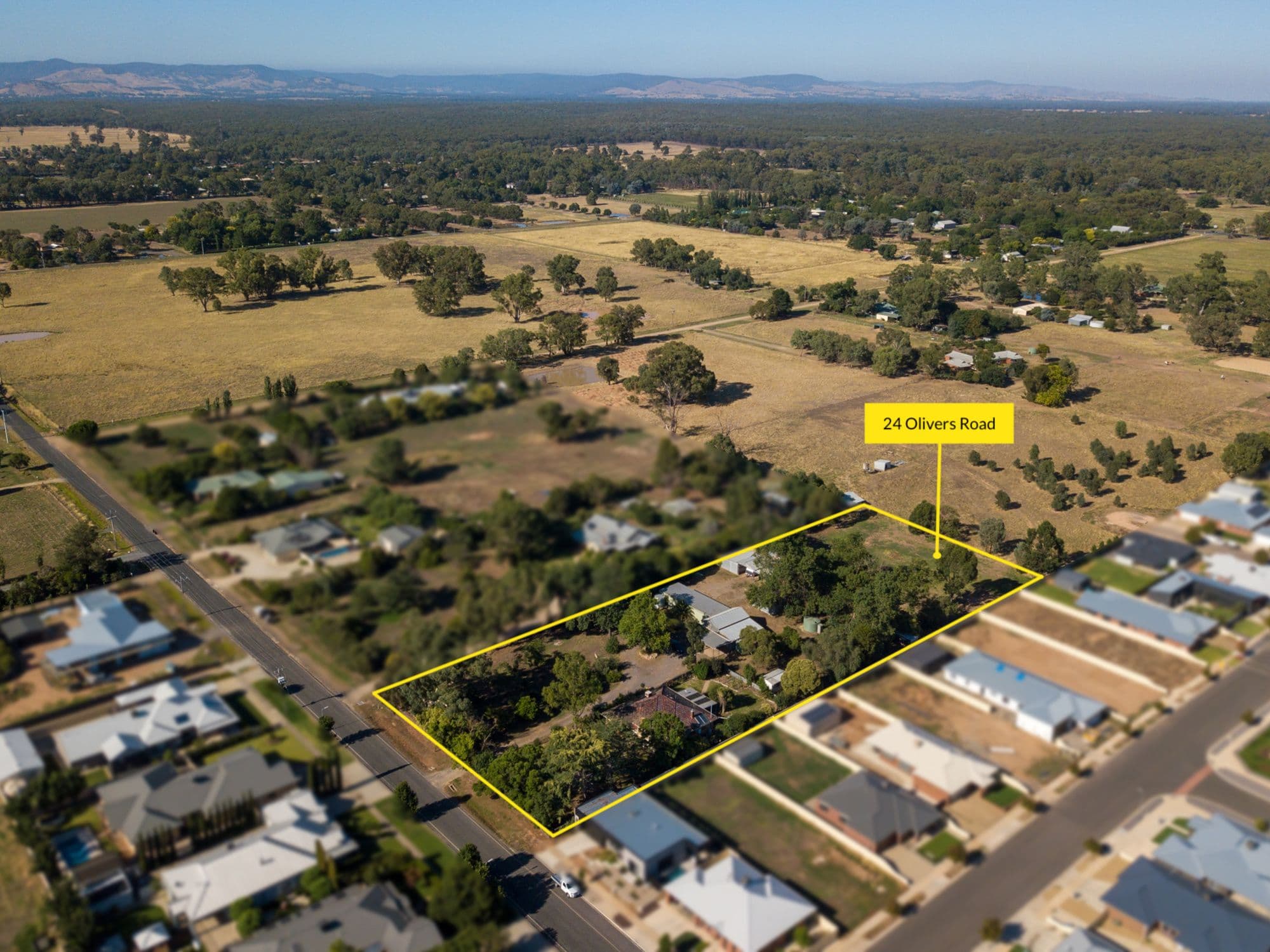 24 Olivers Road, Benalla VIC 3672, Benalla - Image 1
