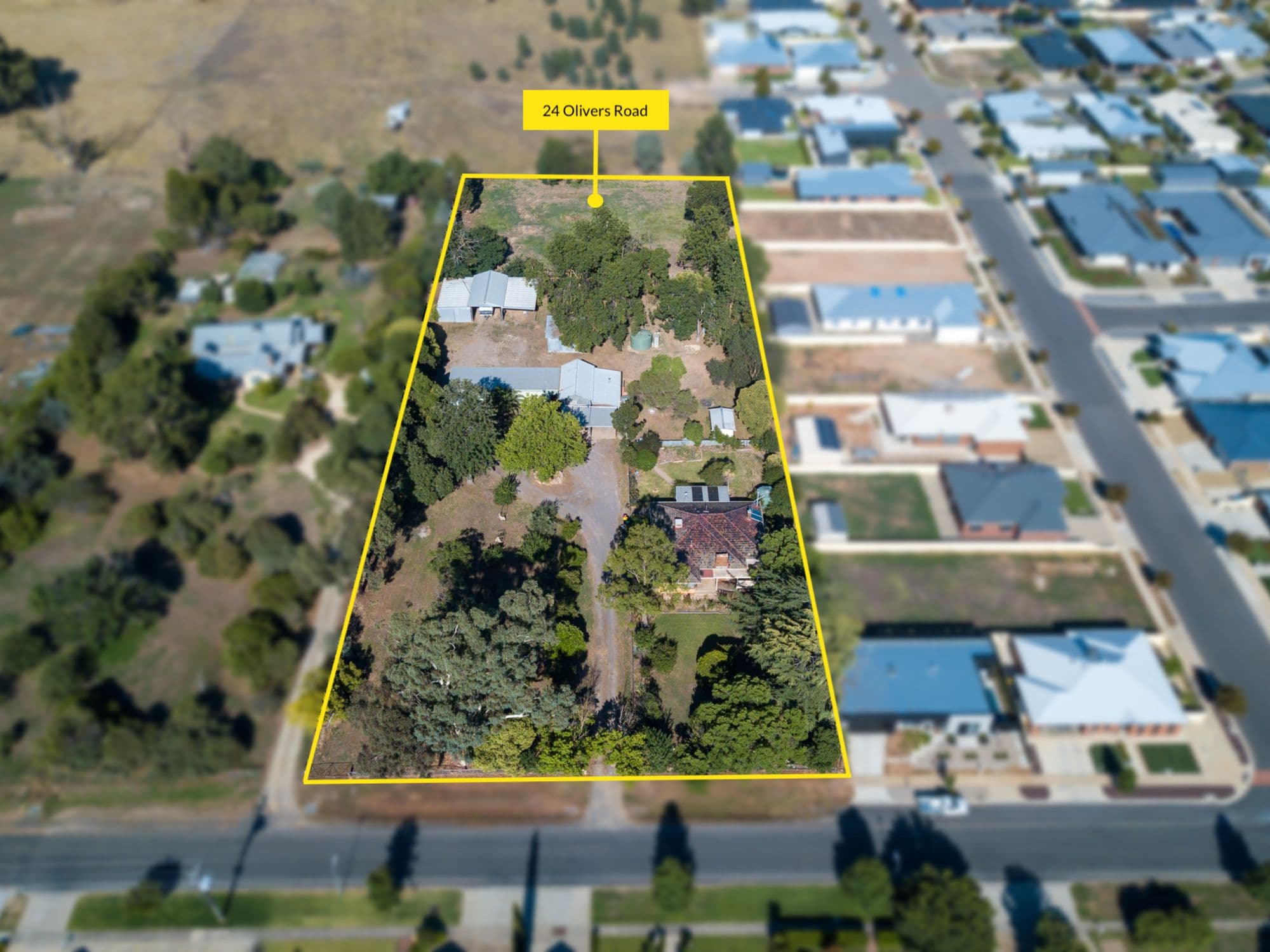 24 Olivers Road, Benalla VIC 3672, Benalla - Thumbnail 3