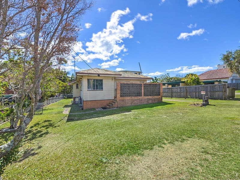 30 Dix Street, REDCLIFFE QLD 4020, Redcliffe - Thumbnail 3