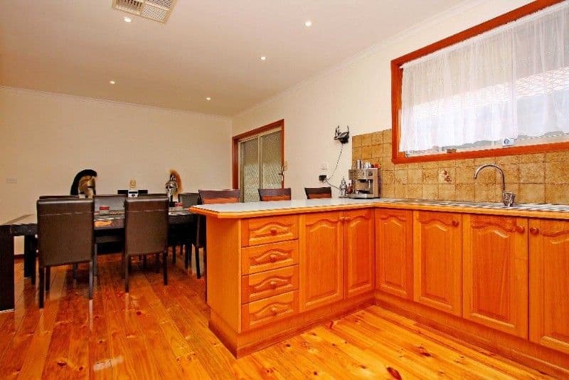 5 Ogle Close, MILL PARK VIC 3082, Mill Park - Thumbnail 2