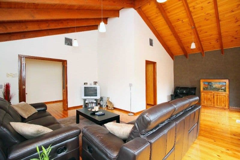 5 Ogle Close, MILL PARK VIC 3082, Mill Park - Thumbnail 6