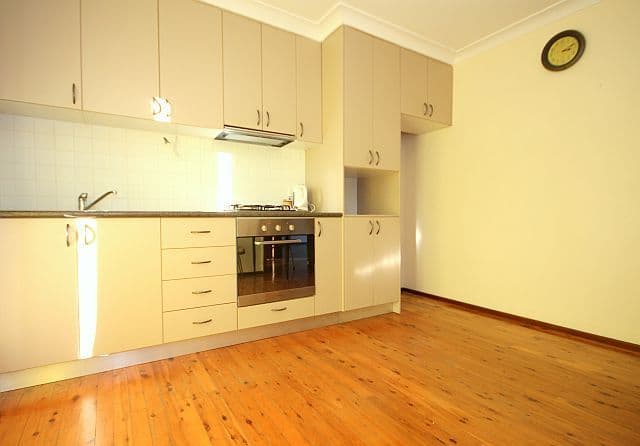 93 Denman Road, GEORGES HALL NSW 2198, Georges Hall - Thumbnail 4