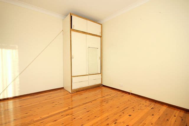 93 Denman Road, GEORGES HALL NSW 2198, Georges Hall - Thumbnail 7