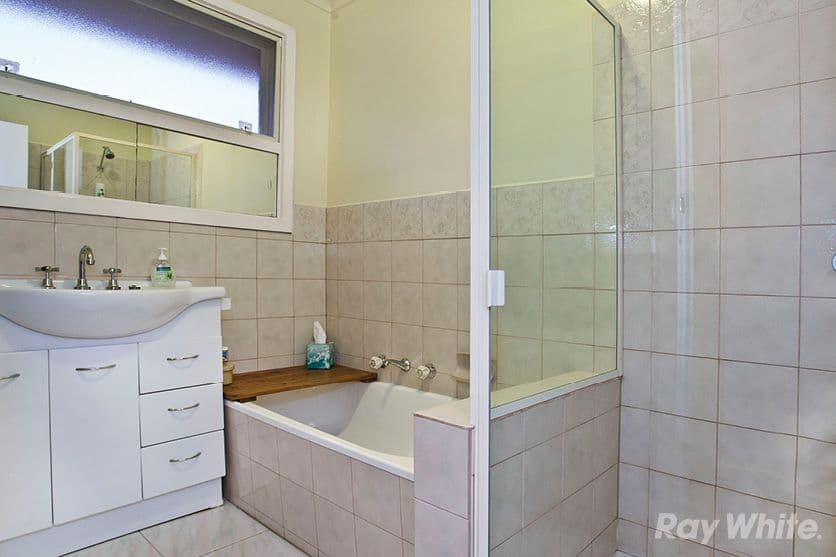 16 Tanner Street, GLEN WAVERLEY VIC 3150, Glen Waverley - Thumbnail 8