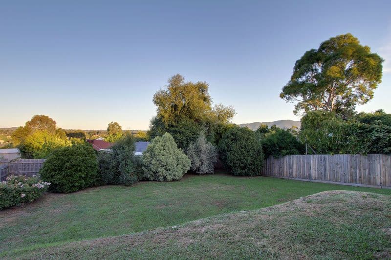 44  Daymar Drive, MOOROOLBARK VIC 3138, Mooroolbark - Thumbnail 2