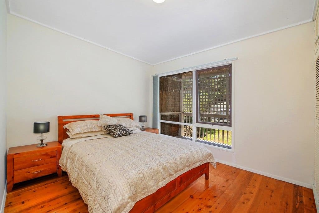 32 Elaine Avenue, Berkeley Vale NSW 2261, Berkeley Vale - Thumbnail 5