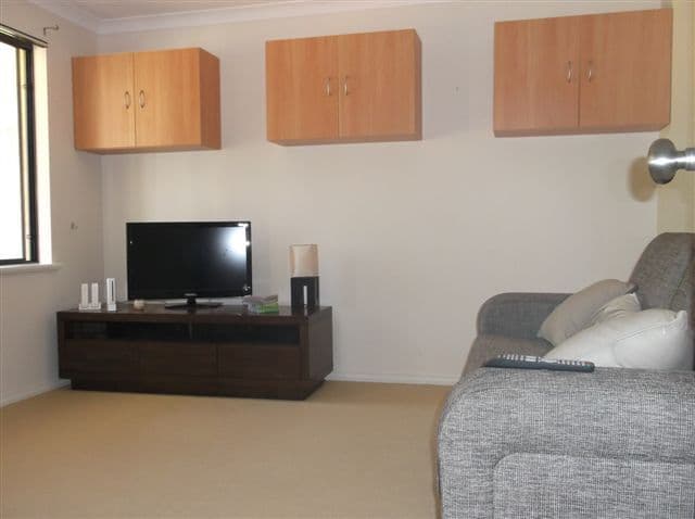 72 Martin Street, MOUNT BARKER WA 6324, Mount Barker - Thumbnail 2