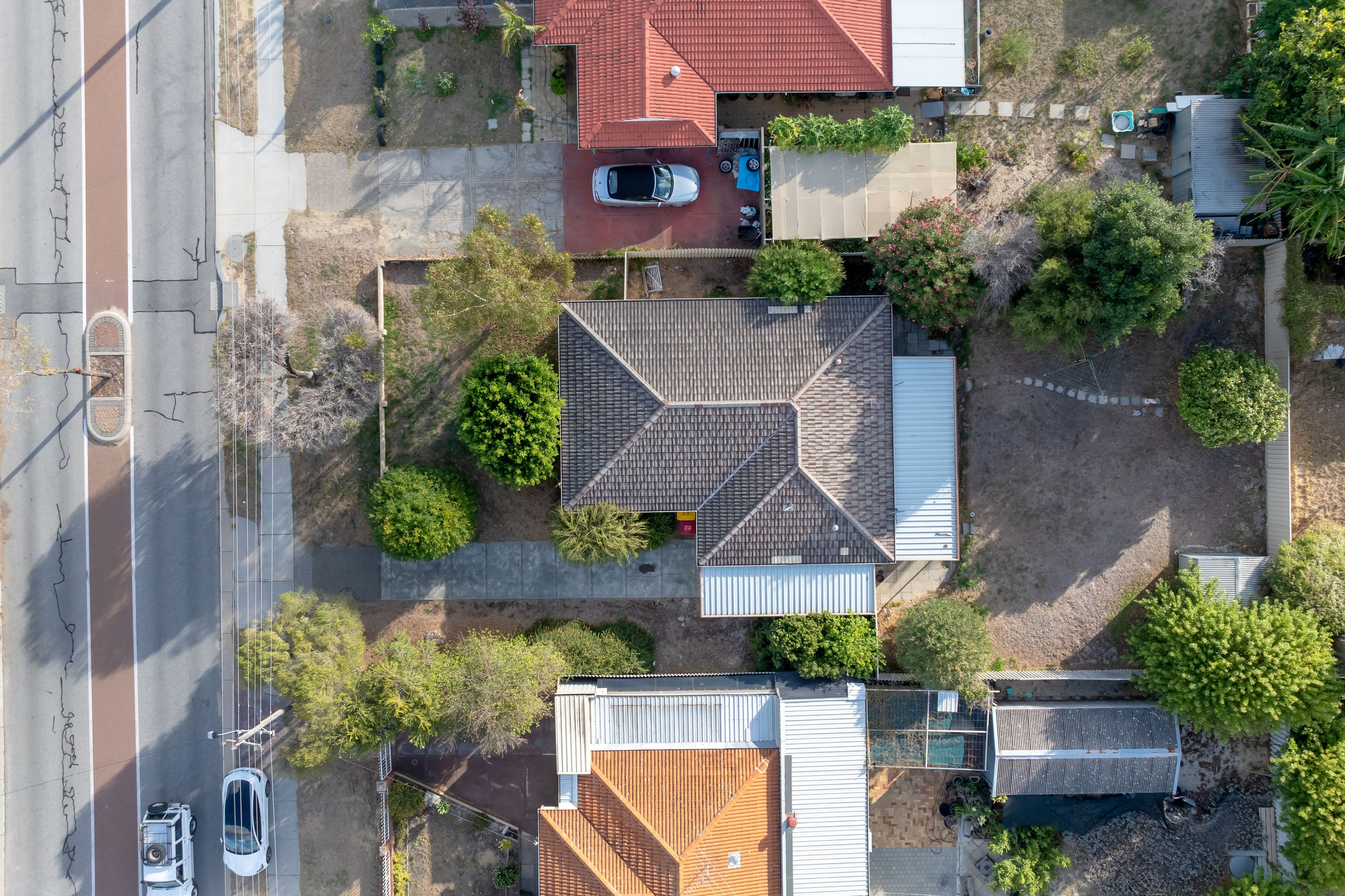 19 Montrose Avenue, Girrawheen WA 6064, Girrawheen - Thumbnail 2