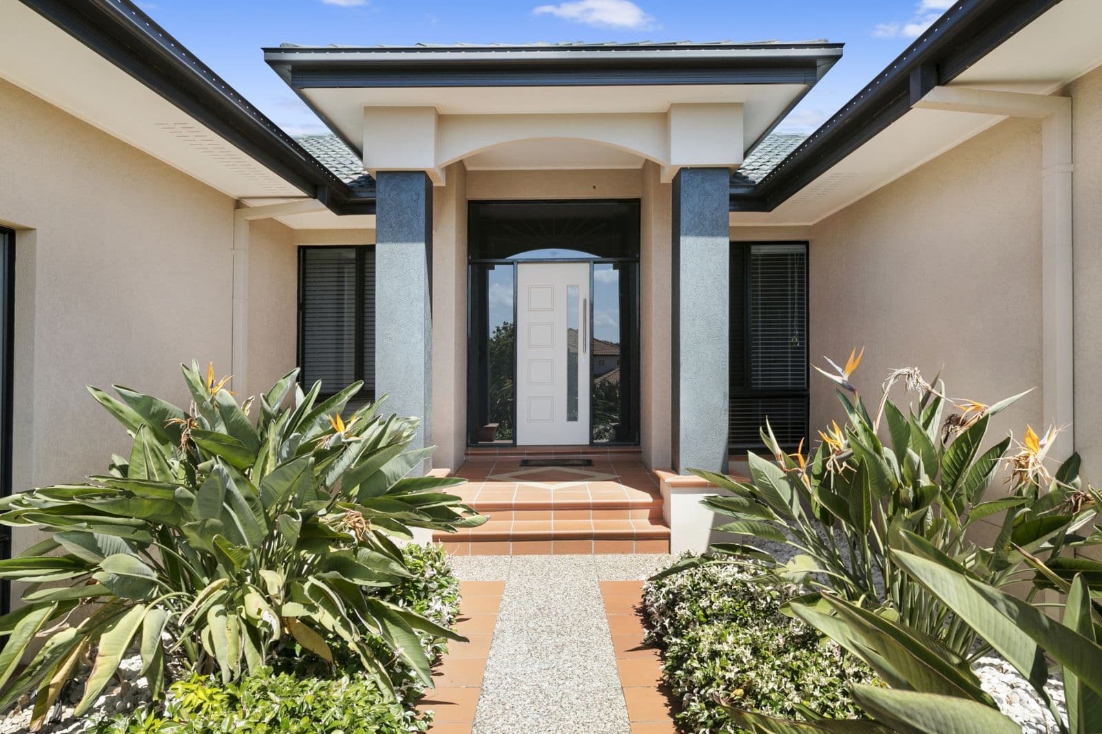 38 Maltravers Drive, Arundel QLD 4214, Arundel - Thumbnail 4