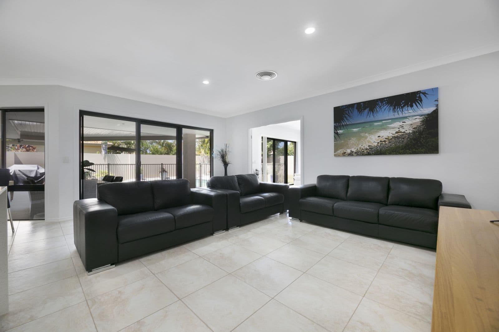 38 Maltravers Drive, Arundel QLD 4214, Arundel - Thumbnail 8