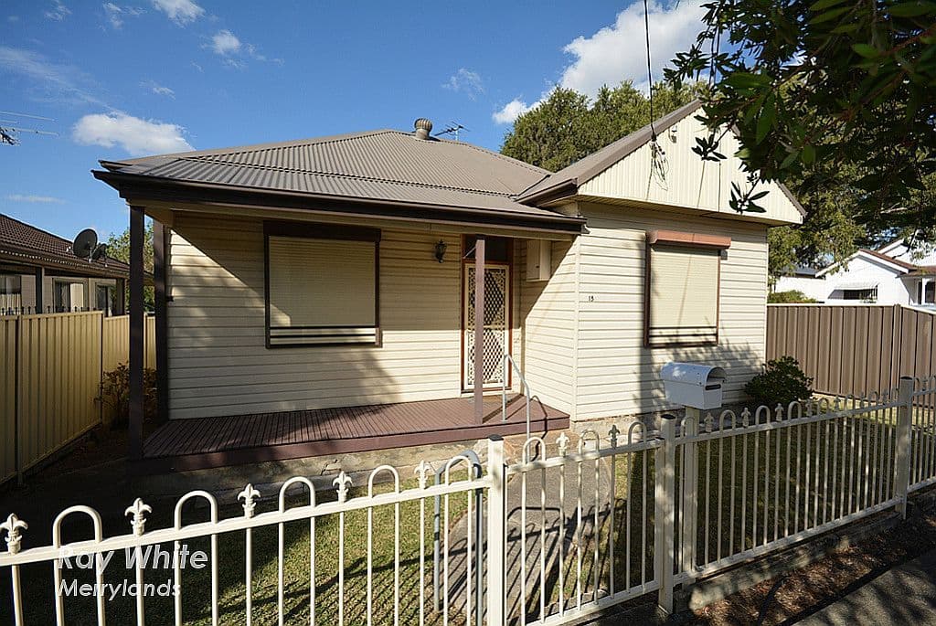 15 Smith Street, Granville - Image 1