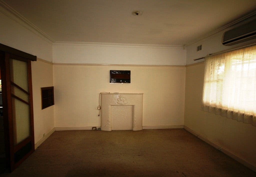 73 Walmer Avenue, ST ALBANS VIC 3021, St Albans - Thumbnail 2