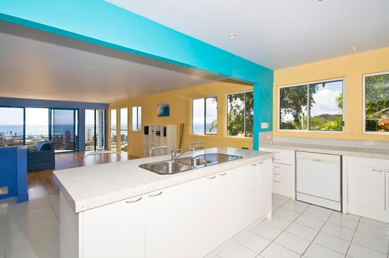 46 Hill Avenue, BURLEIGH HEADS QLD 4220, Burleigh Heads - Thumbnail 5