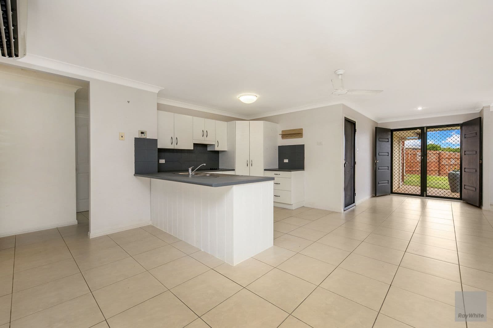 7 Serengeti Court, Yeppoon QLD 4703, Yeppoon - Thumbnail 3