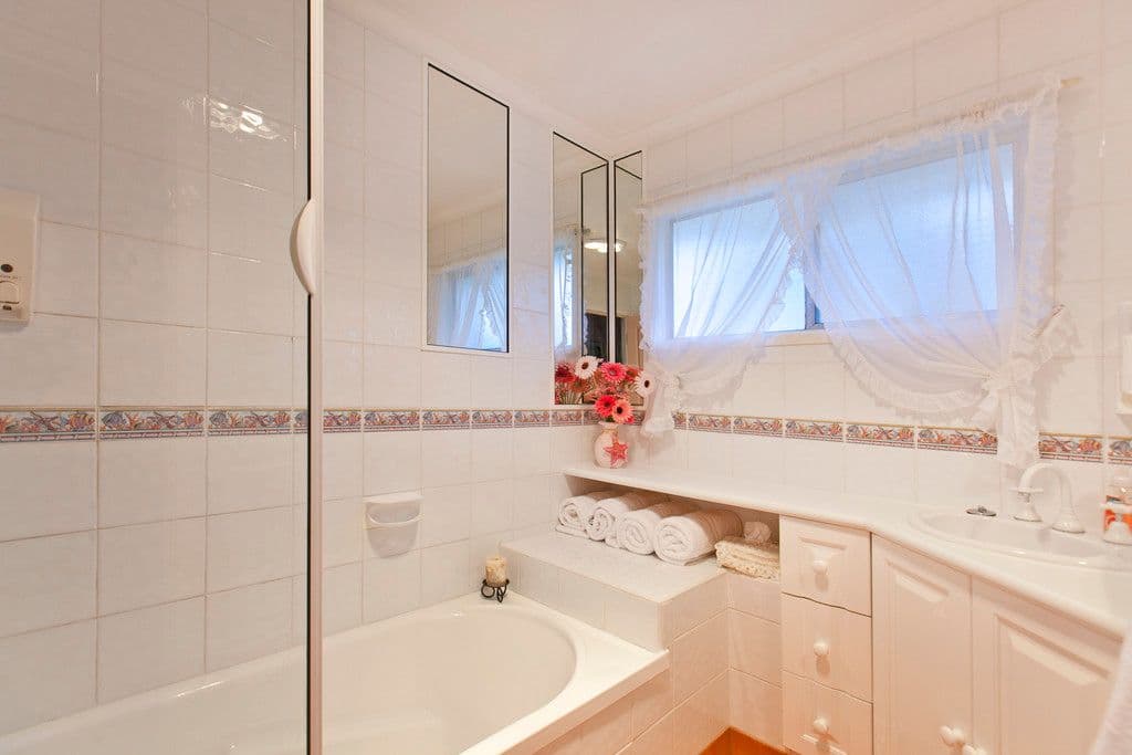 9 Leichhardt Street, CAPALABA QLD 4157, Capalaba - Thumbnail 6