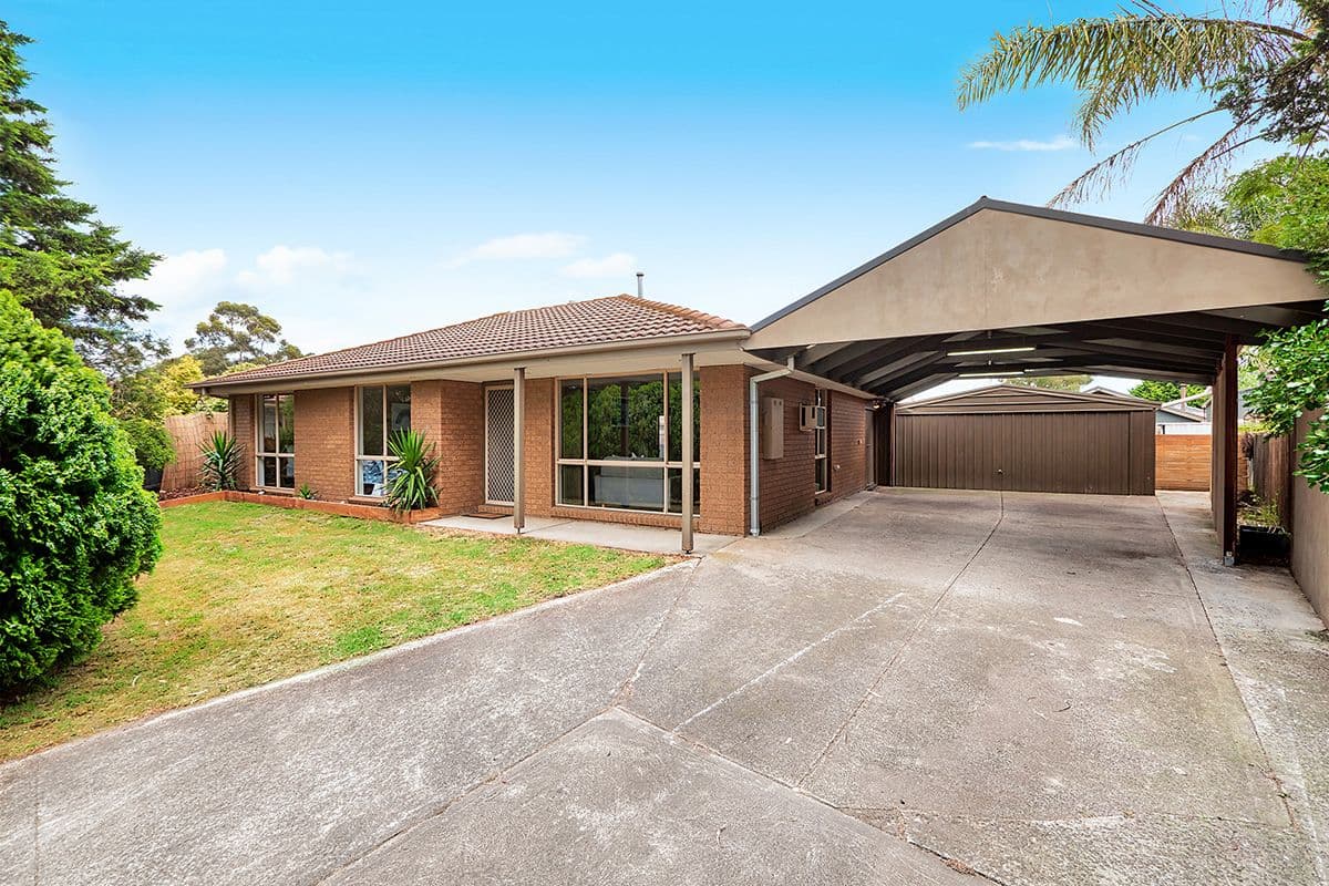 11 Glenleigh Court, Cranbourne North VIC 3977, Cranbourne North - Image 1