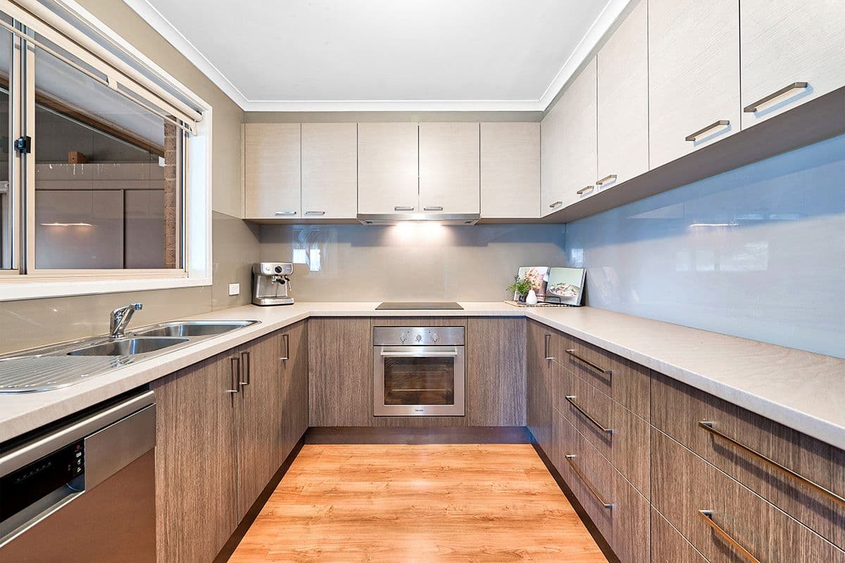 11 Glenleigh Court, Cranbourne North VIC 3977, Cranbourne North - Thumbnail 5