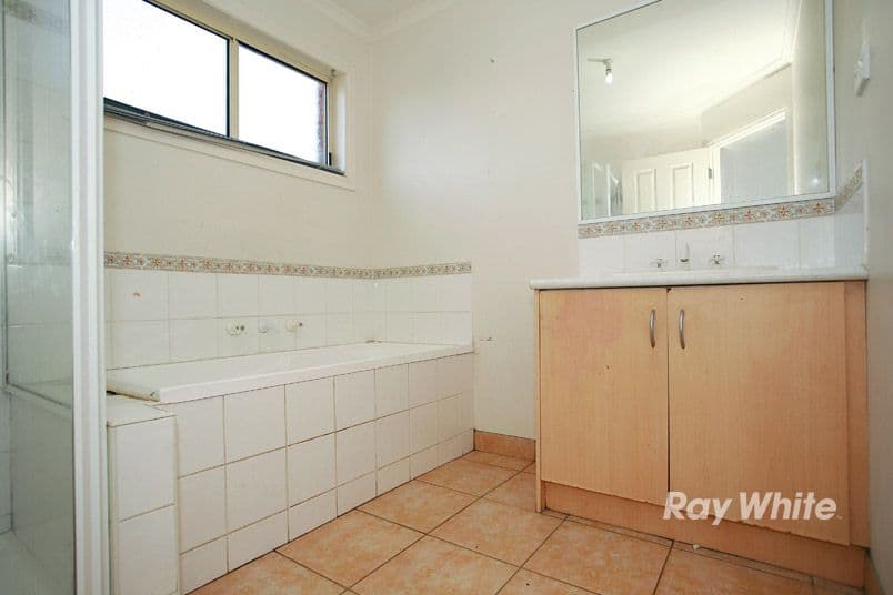 19 Nerrena Rise, CRANBOURNE WEST VIC 3977, Cranbourne West - Thumbnail 5