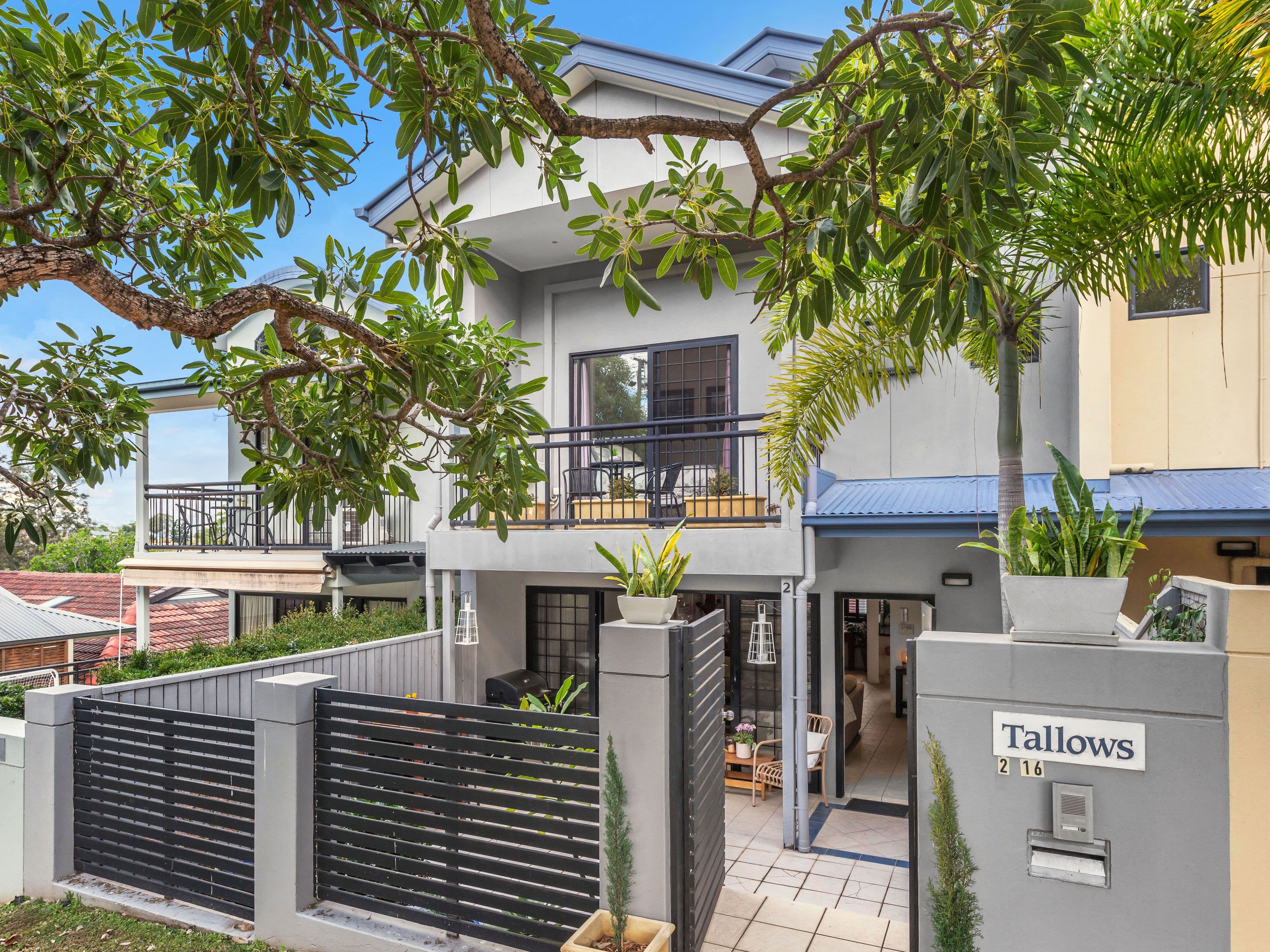 16 Goldsbrough Road, Taringa QLD 4068, Taringa - Image 1