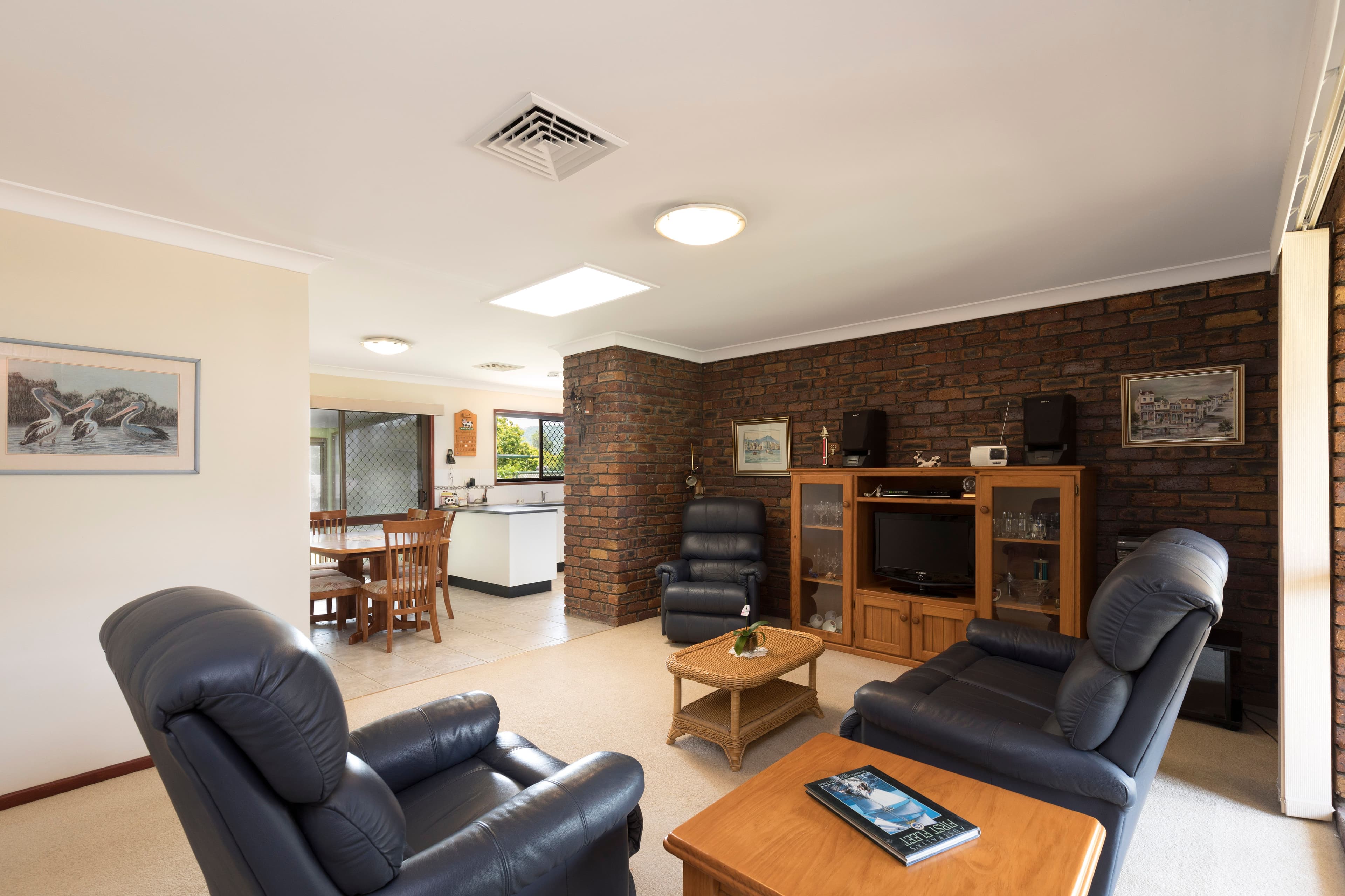 17 Dulzura Street, The Gap QLD 4061, The Gap - Thumbnail 2