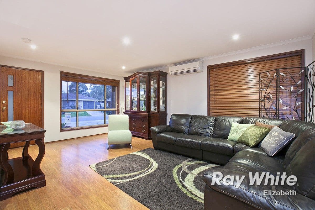 8 Riddoch Drive, ANDREWS FARM SA 5114, Andrews Farm - Thumbnail 2