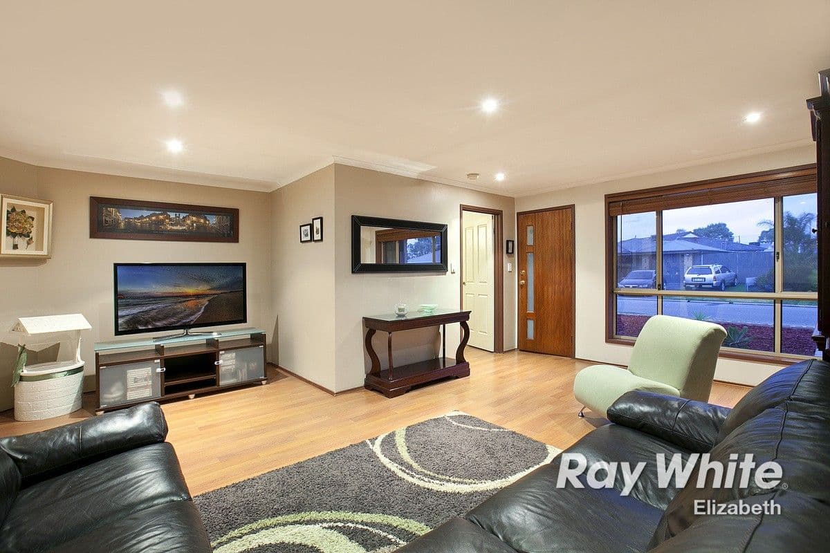 8 Riddoch Drive, ANDREWS FARM SA 5114, Andrews Farm - Thumbnail 3