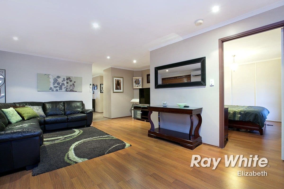 8 Riddoch Drive, ANDREWS FARM SA 5114, Andrews Farm - Thumbnail 4