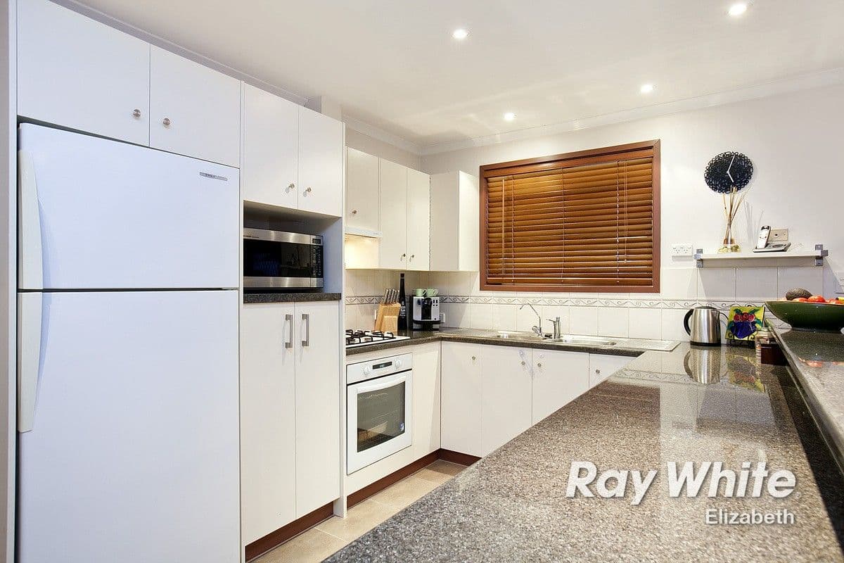 8 Riddoch Drive, ANDREWS FARM SA 5114, Andrews Farm - Thumbnail 5
